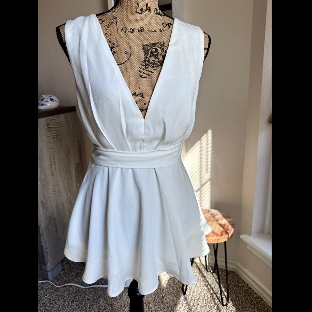 DO+BE White Tie Waist Blouse